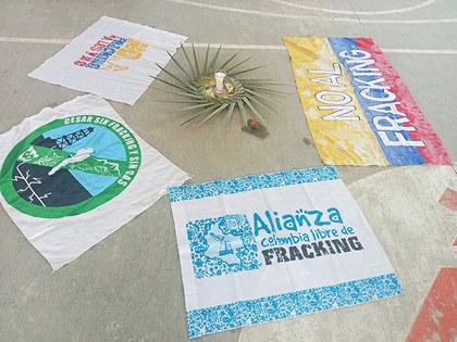 Ofrenda contra el fracking_ Beatriz Olivera.jpg