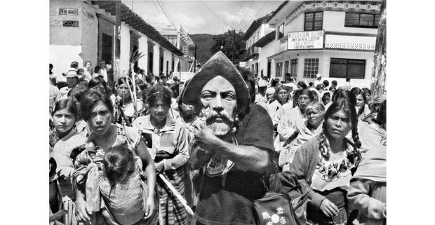 El decapitado, San Cristóbal de Las Casas, 1992. Foto: Antonio Turok