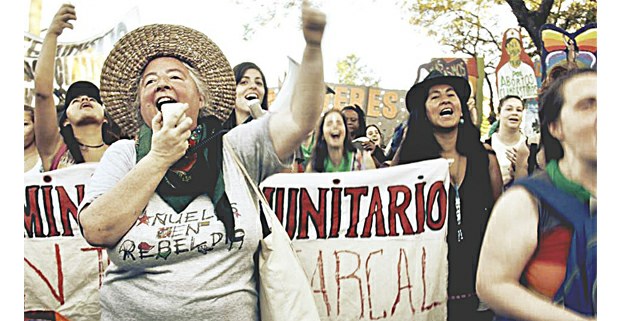 Manifestación de Pañuelos en Rebeldía. Foto: Martina Korol