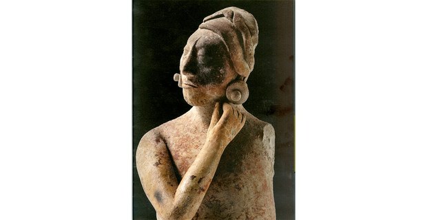 Figurilla de hombre con tocado sencillo, Isla de Jaina, Campeche, (cerámica modelada, años 600-900), Museo Regional de Antropología “Carlos Pellicer Cámara”. Foto: Gliserio Castañeda