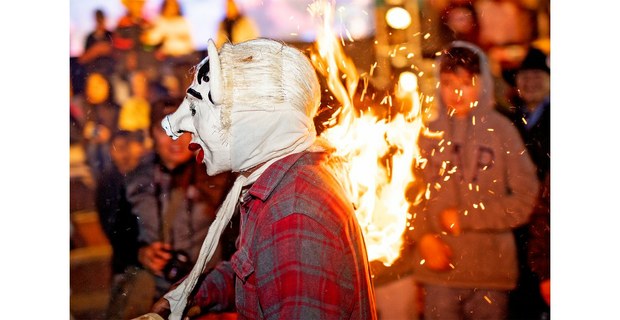 El Doctor, antes Pueblo Minero, Cadereyta, Sierra Gorda, Querétaro: festividad de “quema de diablos”. Fotos: Jerónimo Palomares