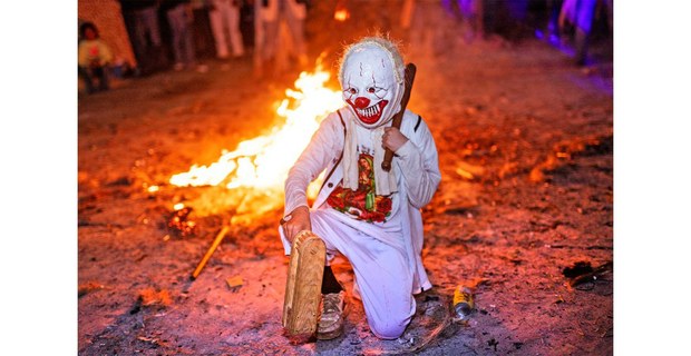 El Doctor, antes Pueblo Minero, Cadereyta, Sierra Gorda, Querétaro: festividad de “quema de diablos”. Foto: Jerónimo Palomares