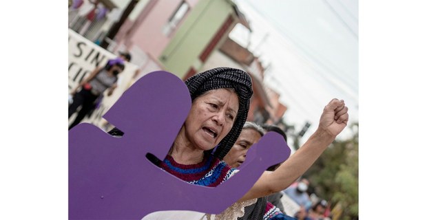 Mujeres de Eloxotitlán de Flores Magón, Oaxaca, exigen la liberación de sus compañeros y alto a la criminalización de la comunidad. Fotos: Axel Hernández