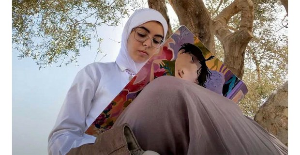 La poeta palestina Batool-Abu-Akleen