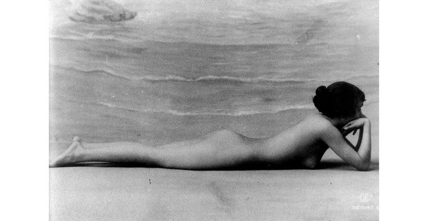 Desnudo, 1924. Colección Propiedad Artística y Literaria, en México inédito. Fotografías del Archivo General de la Nación, Basilisco Editores, México, 1999.