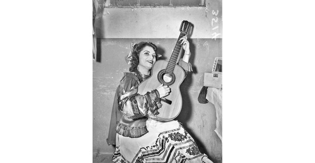 Lydia Mendoza, 1948. UTSA Special Collections