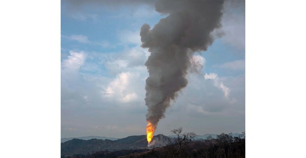 El pozo Krem-1 está descontrolado y arde desde hace más de 130 días (4 meses).